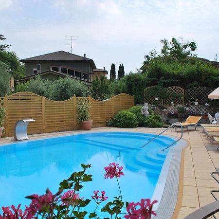 Hotel Alsazia Sirmione Exterior photo