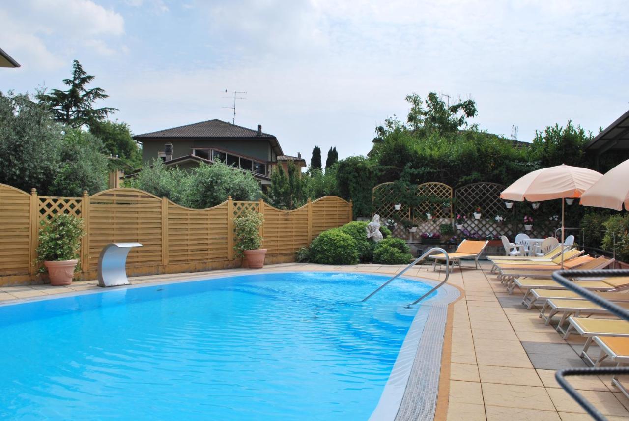 Hotel Alsazia Sirmione Exterior photo