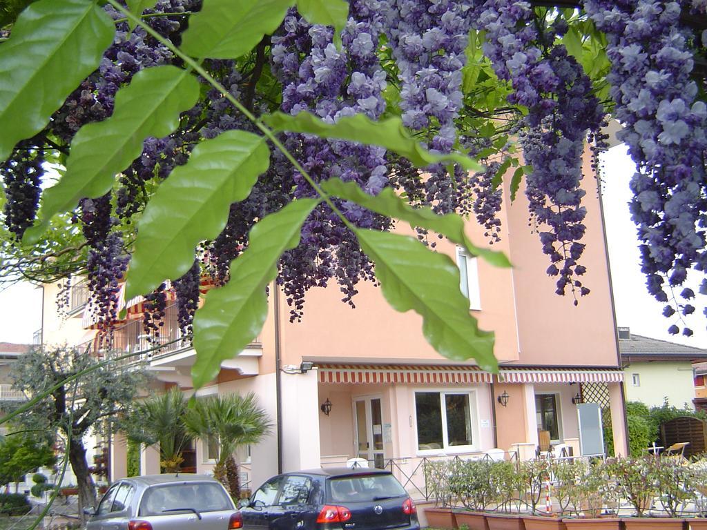 Hotel Alsazia Sirmione Exterior photo