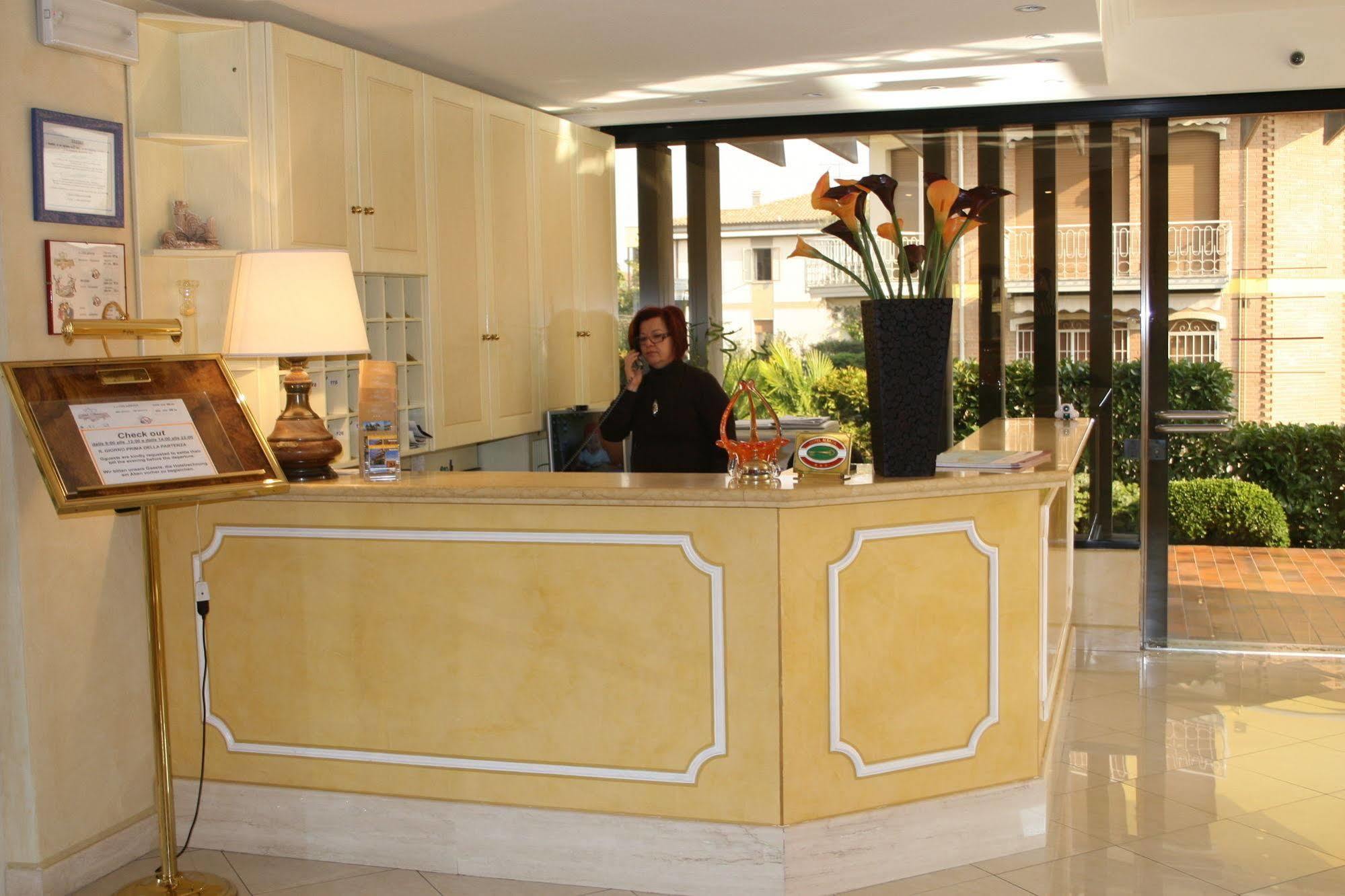 Hotel Alsazia Sirmione Exterior photo