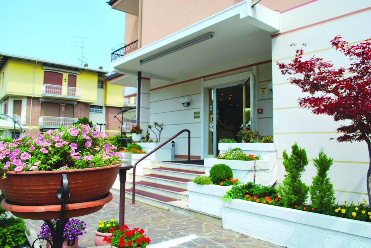 Hotel Alsazia Sirmione Exterior photo