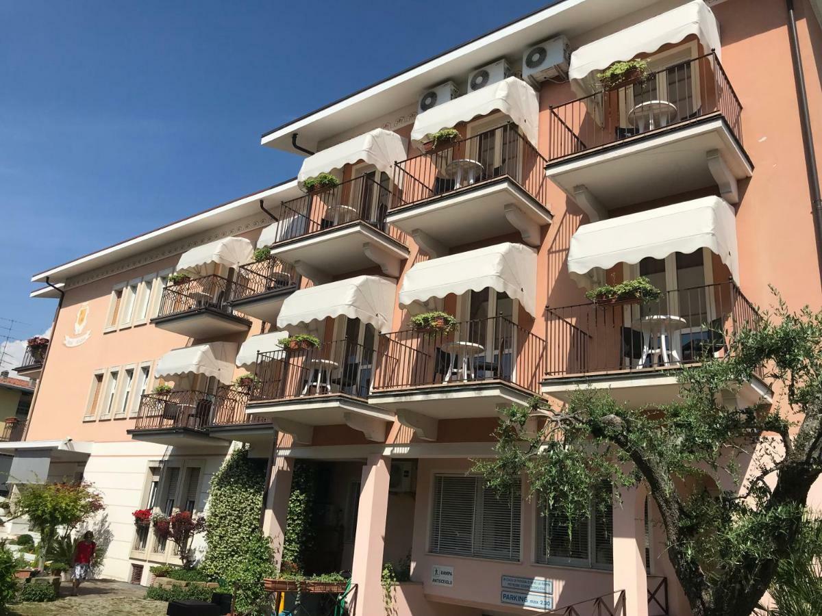 Hotel Alsazia Sirmione Exterior photo