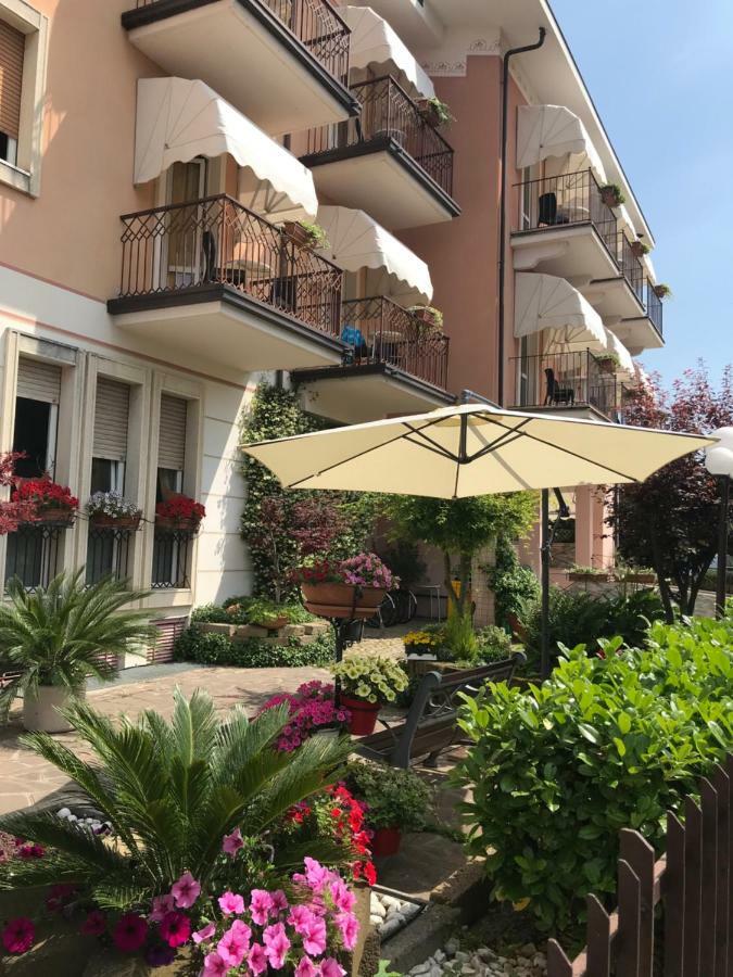 Hotel Alsazia Sirmione Exterior photo